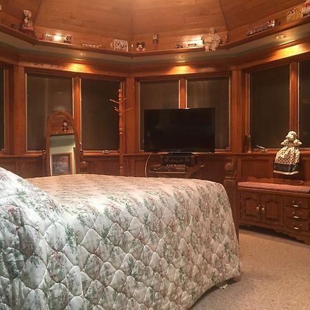 Red Barn Village Bed & Breakfast Clarks Summit ภายนอก รูปภาพ