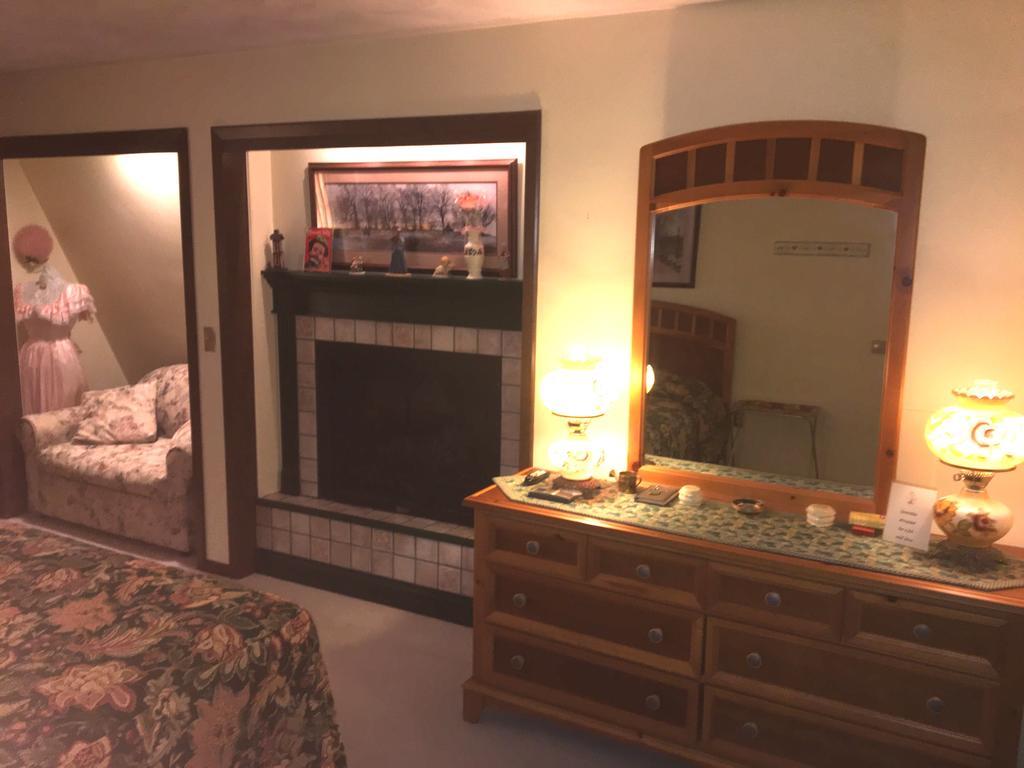Red Barn Village Bed & Breakfast Clarks Summit ภายนอก รูปภาพ