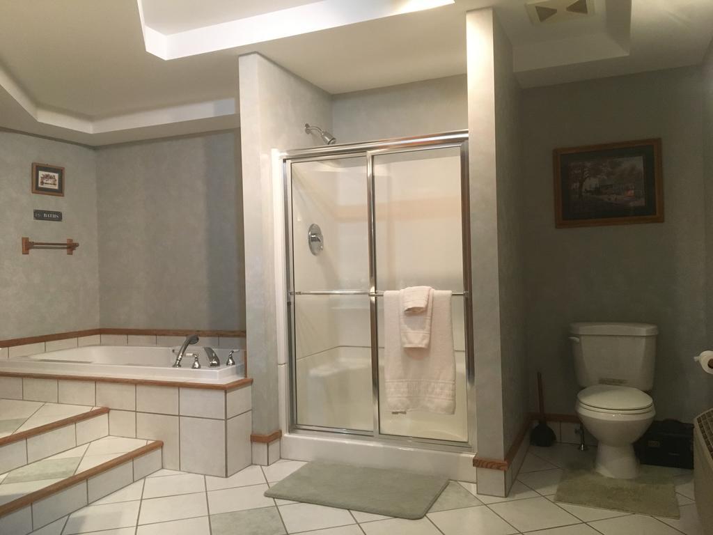 Red Barn Village Bed & Breakfast Clarks Summit ภายนอก รูปภาพ